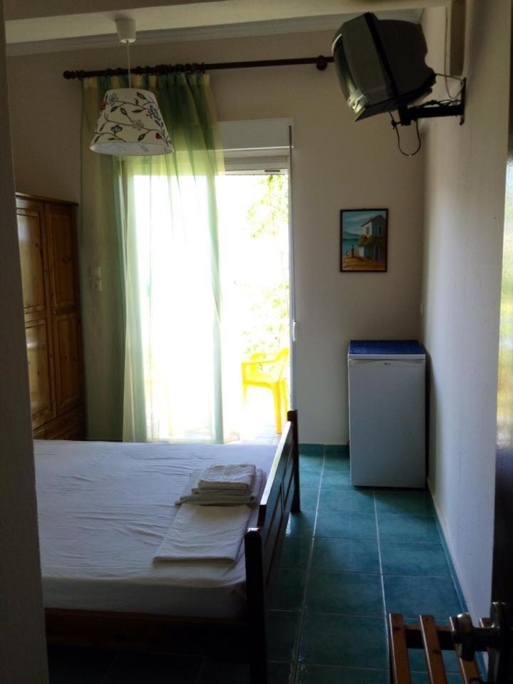 Hotel Prinos Екстериор снимка
