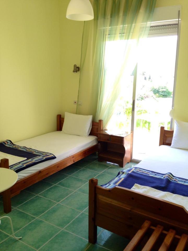 Hotel Prinos Екстериор снимка
