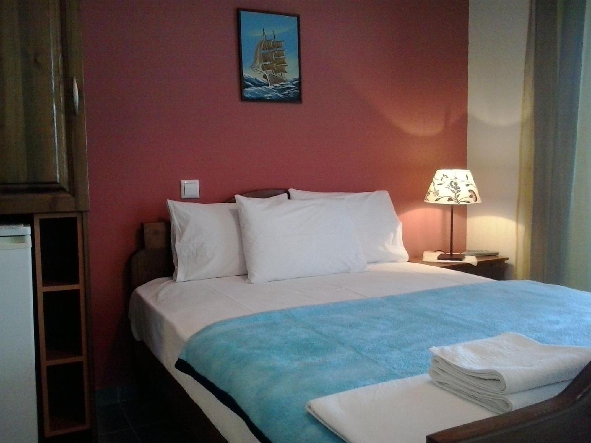 Hotel Prinos Екстериор снимка