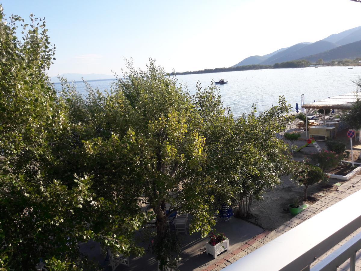 Hotel Prinos Екстериор снимка