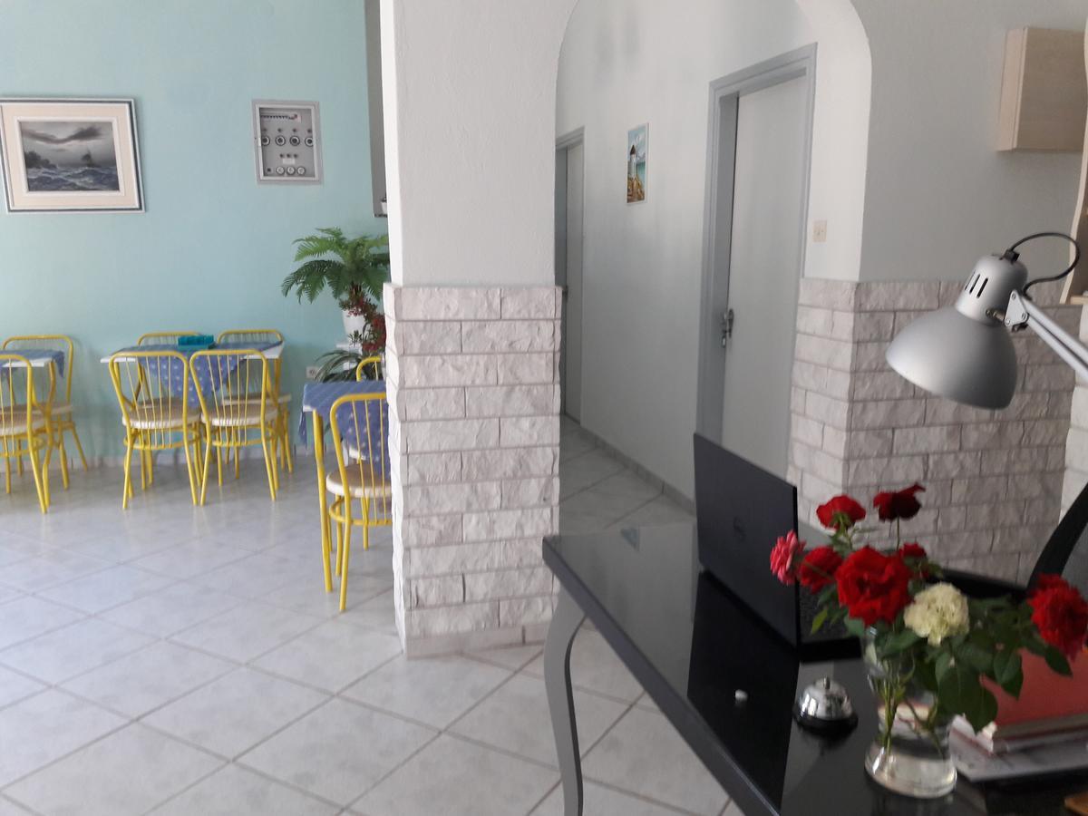 Hotel Prinos Екстериор снимка